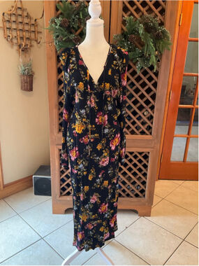 Natural Life Boho Black floral maxi dress